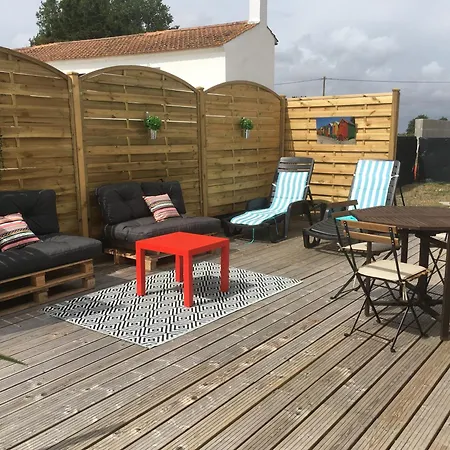 Casa de Férias Maison Neuve Tout Confort A 10mn De La Plage *